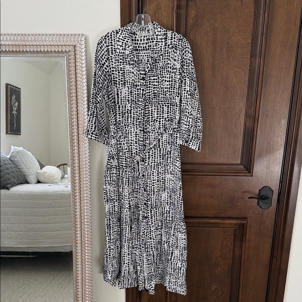 Zara Monochrome Long Sleeve Dress
